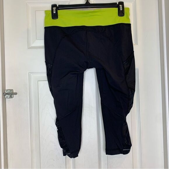 lululemon athletica Pants - Lululemon Reflective Cropped Leggings with Pockets Size 6